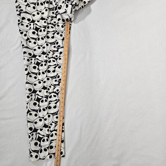 DISNEY Official TIM BURTON'S THE NIGHTMARE BEFORE CHRISTMAS Pants Men's Size 32. - Picture 15 of 17